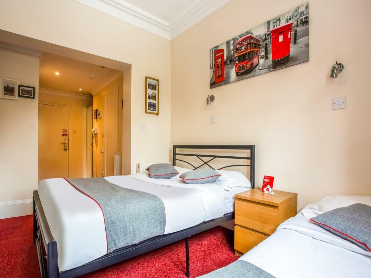 Oyo Lifestyle Golden Strand London Luaran gambar